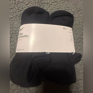 Nike Everyday Black Socks